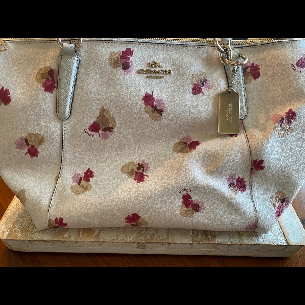 Brand: Coach, color: white, purse